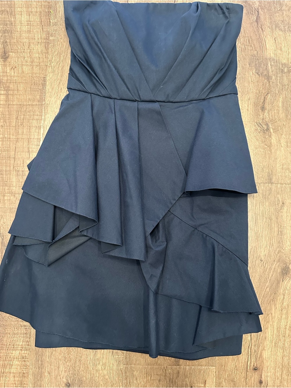 Alice and Olivia Strapless navy  Ruffle Cocktail Dress size 6